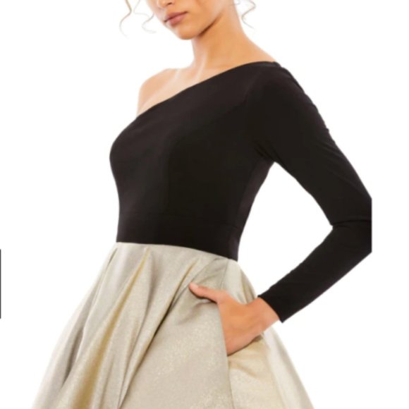 MAC DUGGAL 48929 ONE JERSEY SLEEVE BLACK.GOLD FIT & FLARE DRESS sz 4 - Picture 4 of 4